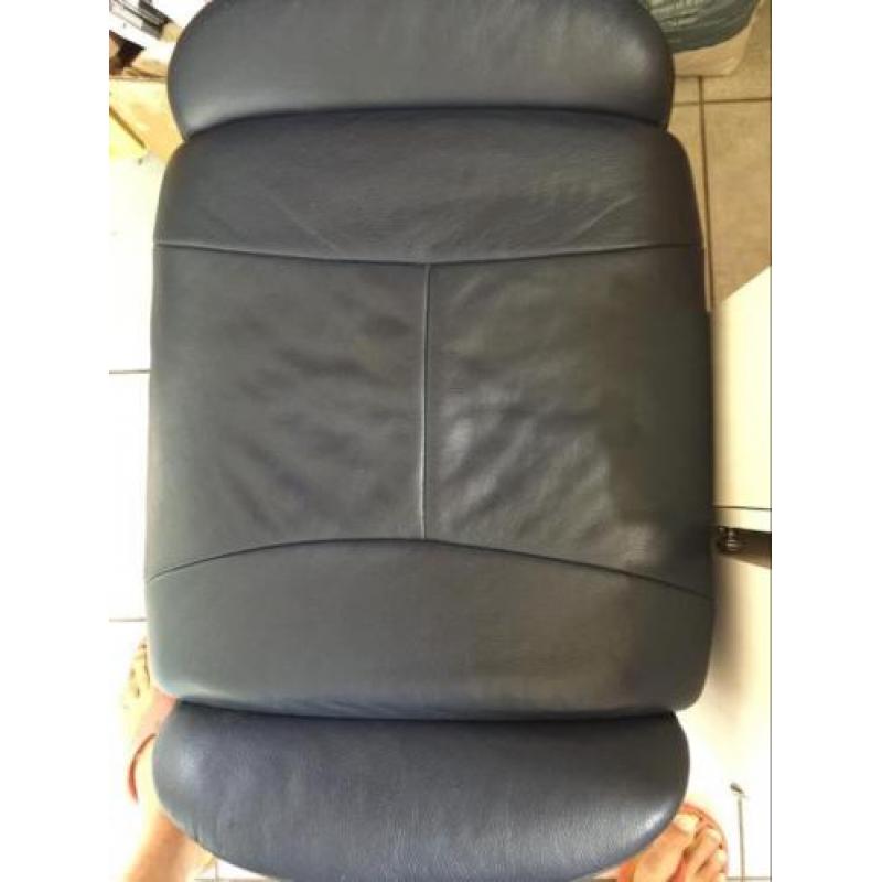 Voetenbank leder donkerblauw