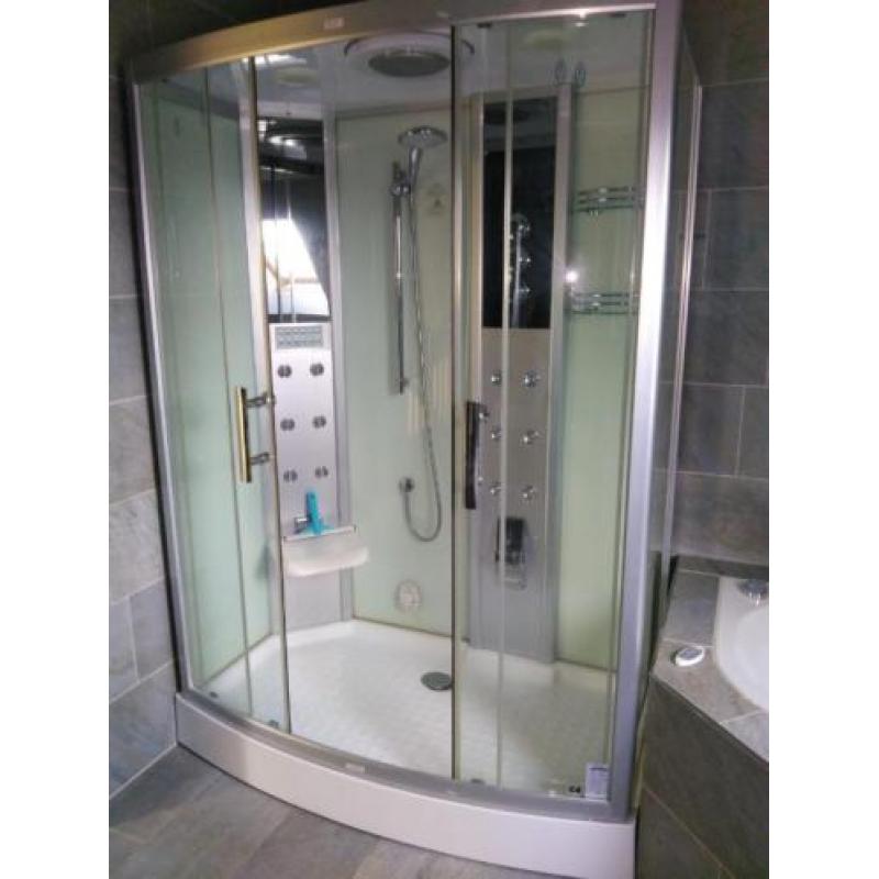 Luxe, grote douchecabine