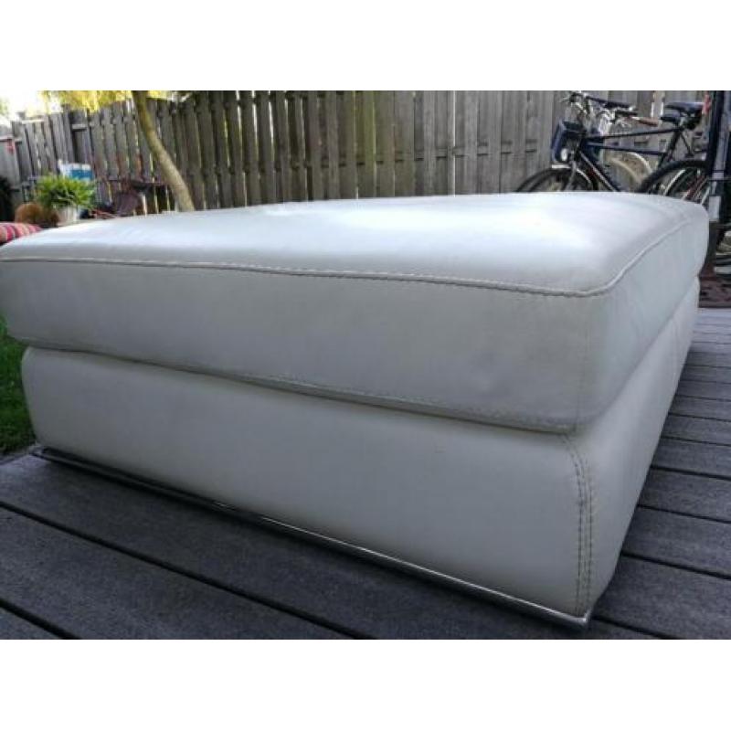 Hocker / Poef / Bijzettafel van Leer