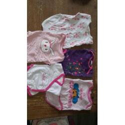 Pakketje meisjes kleding maat 50-56