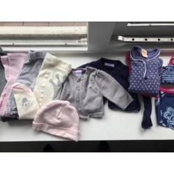 Pakket babykleding voor meisjes maat 50/56