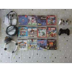 Playstation 3 (500Gb), 2 controllers, 12 spellen, etc