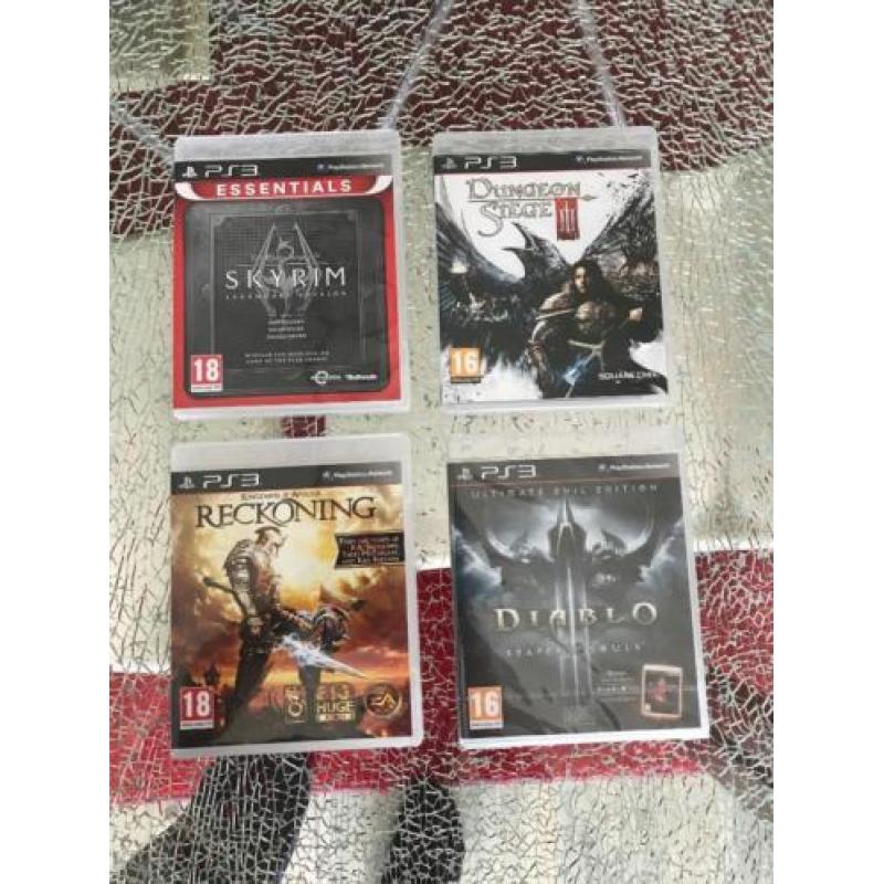 PS3 ultra slim 500GB incl. 2 controllers en games