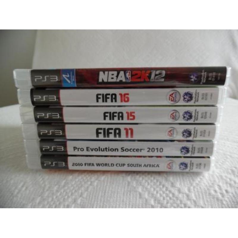 Playstation 3 slim, 320 GB met 6 spellen, 2 controllers