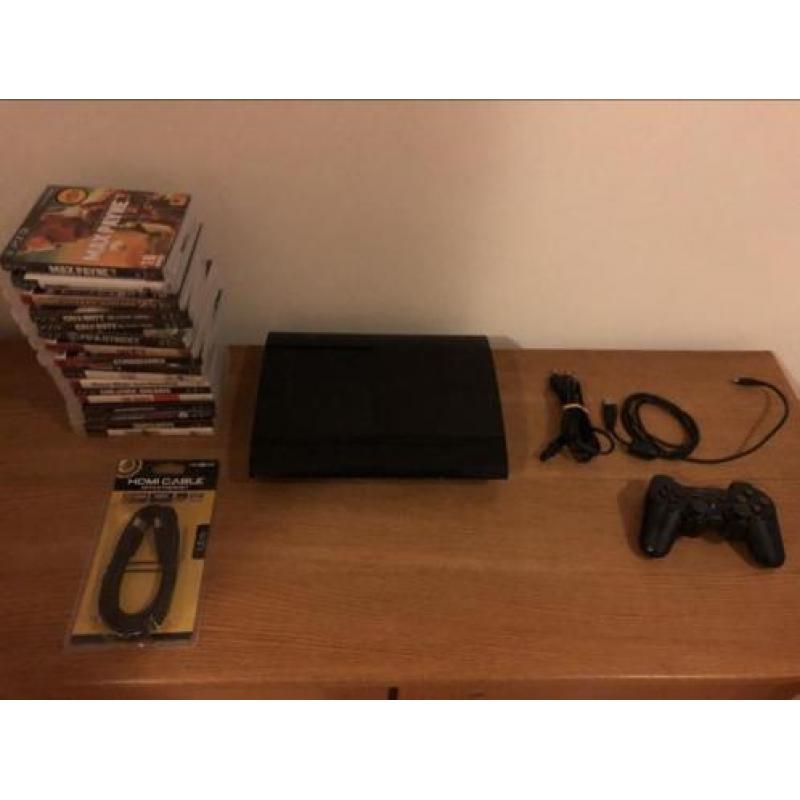 Playstation 3 Superslim 12GB + Controller, 17 Games & Kabels