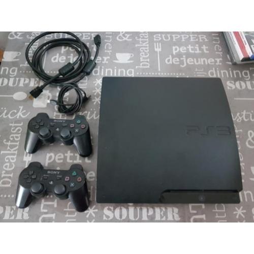 Playstion 3 (320 gb) met 2 originele controllers