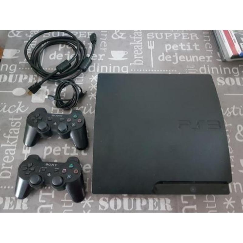 Playstion 3 (320 gb) met 2 originele controllers