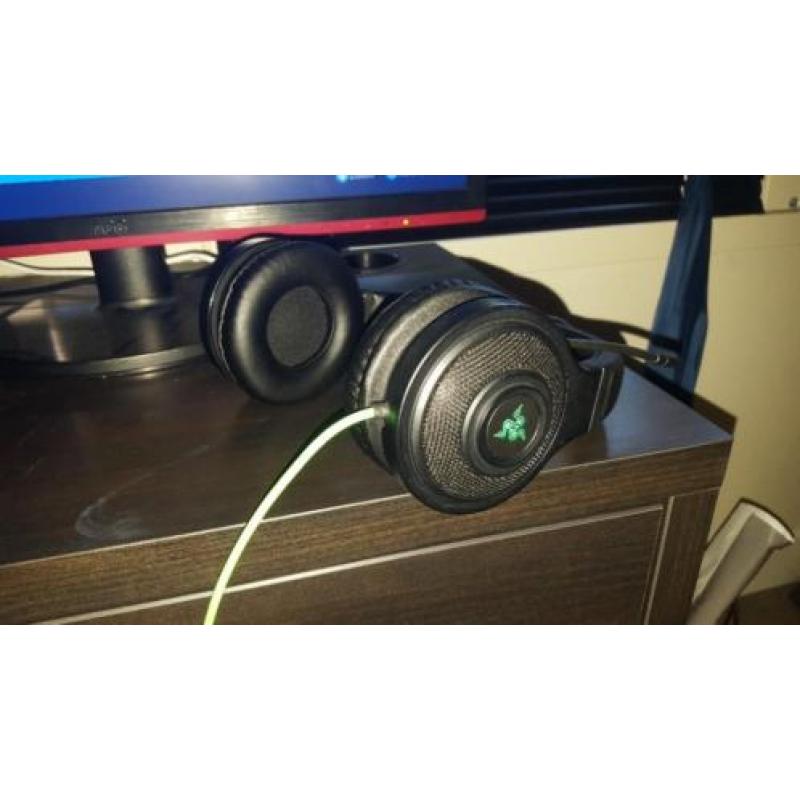 Playstation 4 + Gaming Monitor ZGAN!