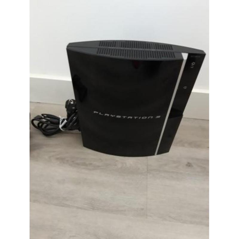 Ps3 - 80GB - Duo oplader - 3 dual shock contollers!