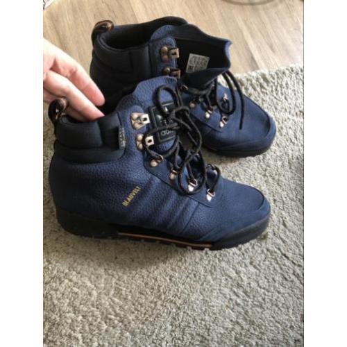 Adidas blauvelt bergschoen 42