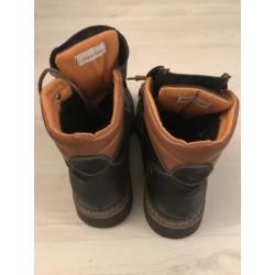 Bergschoenen maat 43 zo goed als nieuw!