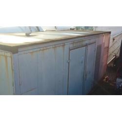 Generator Caterpillar 150 kva in een haakarmcontainer