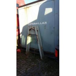 Generator Caterpillar 150 kva in een haakarmcontainer